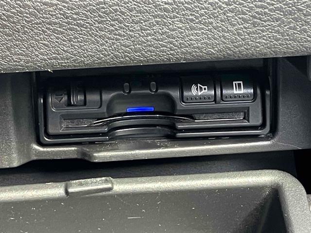 セレナ ハイウェイスター　ドライブレコーダー　ＥＴＣ　バックカメラ　ナビ　ＴＶ　オートクルーズコントロール　衝突被害軽減システム　両側電動スライドドア　オートライト　スマートキー　アイドリングストップ　電動格納ミラー（11枚目）