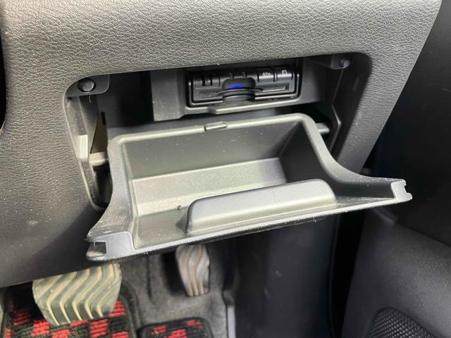 セレナ ハイウェイスター　ドライブレコーダー　ＥＴＣ　バックカメラ　ナビ　ＴＶ　オートクルーズコントロール　衝突被害軽減システム　両側電動スライドドア　オートライト　スマートキー　アイドリングストップ　電動格納ミラー（25枚目）