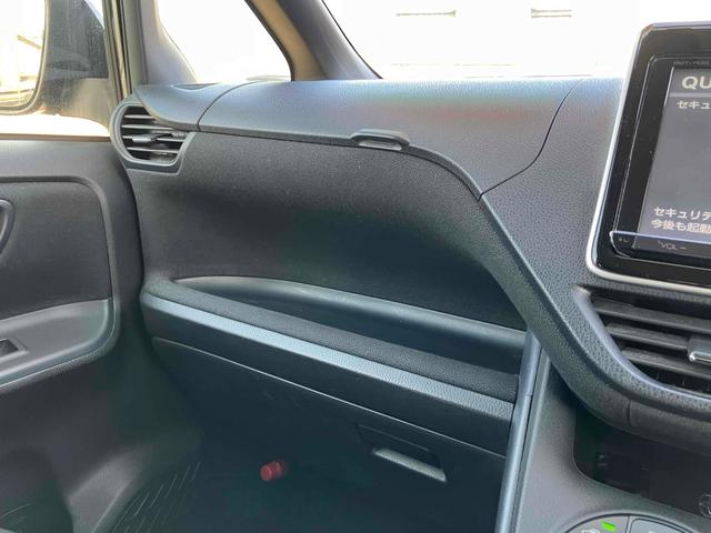 ヴォクシー ハイブリッドV ドライブレコーダー ETC バックカメラ ナビ TV クリアランスソナー オートクルーズコントロール 両側電動スライドドア オートライト LEDヘッドランプ スマートキー アイドリングストップ(33枚目)