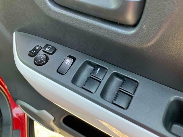 �p���[�E�B���h�E�̃X�C�b�`�ł���B�^�]�Ȃɋ��Ȃ��瑋���J���߂̃R���g���[���ł��܂���B