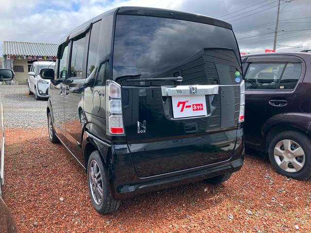 Ｎ－ＢＯＸ Ｇ・Ｌパッケージ　ＥＴＣ　両側電動スライドドア　ナビ　ＴＶ　スマートキー　アイドリングストップ　電動格納ミラー　ベンチシート　ＣＶＴ　盗難防止システム　ＡＢＳ　ＥＳＣ　ＣＤ　ＤＶＤ再生　アルミホイール　衝突安全ボディ（17枚目）