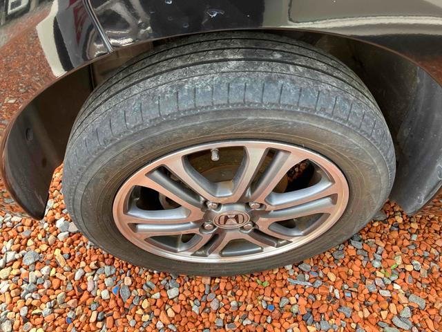 Ｎ－ＢＯＸ Ｇ・Ｌパッケージ　ＥＴＣ　両側電動スライドドア　ナビ　ＴＶ　スマートキー　アイドリングストップ　電動格納ミラー　ベンチシート　ＣＶＴ　盗難防止システム　ＡＢＳ　ＥＳＣ　ＣＤ　ＤＶＤ再生　アルミホイール　衝突安全ボディ（24枚目）