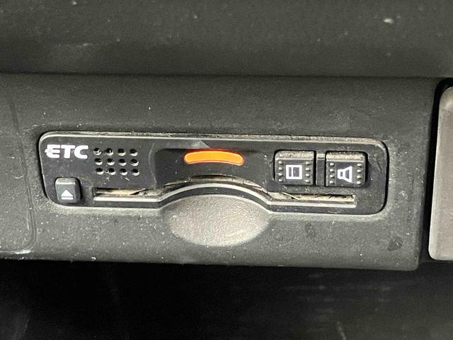 Ｎ－ＢＯＸ Ｇ・Ｌパッケージ　ＥＴＣ　両側スライド・片側電動　ナビ　ＴＶ　スマートキー　アイドリングストップ　電動格納ミラー　ベンチシート　ＣＶＴ　盗難防止システム　ＡＢＳ　ＥＳＣ　ＣＤ　ＤＶＤ再生　Ｂｌｕｅｔｏｏｔｈ（8枚目）