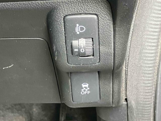 Ｎ－ＢＯＸ Ｇ・Ｌパッケージ　ＥＴＣ　両側スライド・片側電動　ナビ　ＴＶ　スマートキー　アイドリングストップ　電動格納ミラー　ベンチシート　ＣＶＴ　盗難防止システム　ＡＢＳ　ＥＳＣ　ＣＤ　ＤＶＤ再生　Ｂｌｕｅｔｏｏｔｈ（38枚目）