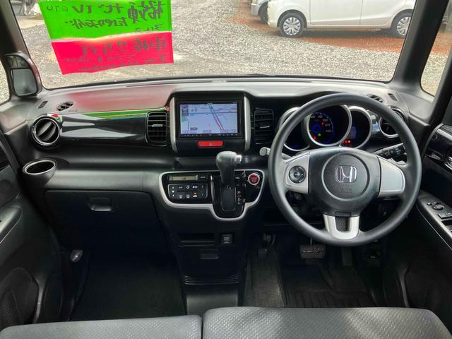 Ｎ－ＢＯＸカスタム Ｇ・Ｌパッケージ　ＥＴＣ　両側スライド・片側電動　ナビ　ＴＶ　オートライト　ＨＩＤ　スマートキー　アイドリングストップ　電動格納ミラー　ベンチシート　ＣＶＴ　盗難防止システム　ＡＢＳ　ＥＳＣ　ＣＤ　ＤＶＤ再生（2枚目）