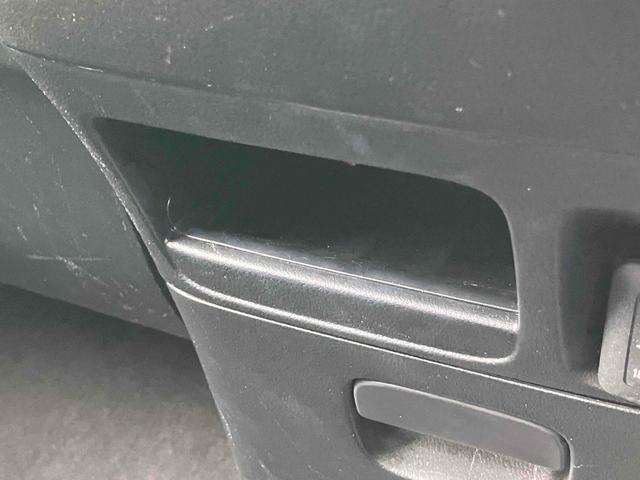 Ｎ－ＢＯＸカスタム Ｇ・Ｌパッケージ　ＥＴＣ　両側スライド・片側電動　ナビ　ＴＶ　オートライト　ＨＩＤ　スマートキー　アイドリングストップ　電動格納ミラー　ベンチシート　ＣＶＴ　盗難防止システム　ＡＢＳ　ＥＳＣ　ＣＤ　ＤＶＤ再生（39枚目）