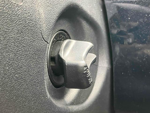 タント カスタムＲＳ　バックカメラ　電動スライドドア　ナビ　ＴＶ　ＨＩＤ　スマートキー　アイドリングストップ　電動格納ミラー　ＣＶＴ　盗難防止システム　ＡＢＳ　ＣＤ　ＤＶＤ再生　Ｂｌｕｅｔｏｏｔｈ　アルミホイール（11枚目）