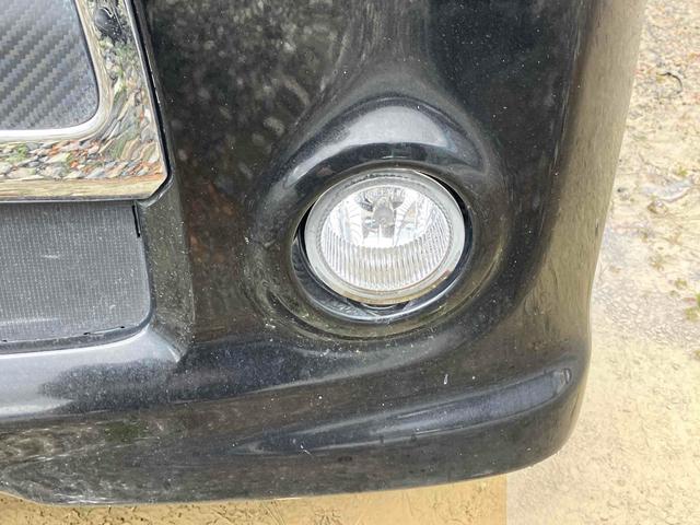 タント カスタムＲＳ　バックカメラ　電動スライドドア　ナビ　ＴＶ　ＨＩＤ　スマートキー　アイドリングストップ　電動格納ミラー　ＣＶＴ　盗難防止システム　ＡＢＳ　ＣＤ　ＤＶＤ再生　Ｂｌｕｅｔｏｏｔｈ　アルミホイール（29枚目）