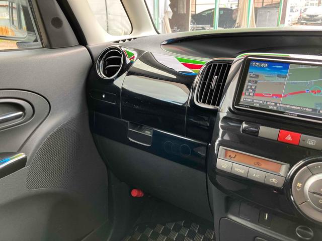 タント カスタムＲＳ　バックカメラ　電動スライドドア　ナビ　ＴＶ　ＨＩＤ　スマートキー　アイドリングストップ　電動格納ミラー　ＣＶＴ　盗難防止システム　ＡＢＳ　ＣＤ　ＤＶＤ再生　Ｂｌｕｅｔｏｏｔｈ　アルミホイール（33枚目）