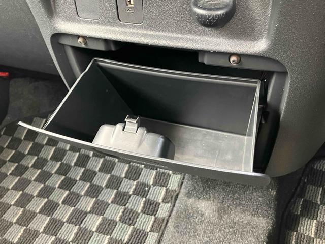 タント カスタムＲＳ　バックカメラ　電動スライドドア　ナビ　ＴＶ　ＨＩＤ　スマートキー　アイドリングストップ　電動格納ミラー　ＣＶＴ　盗難防止システム　ＡＢＳ　ＣＤ　ＤＶＤ再生　Ｂｌｕｅｔｏｏｔｈ　アルミホイール（36枚目）