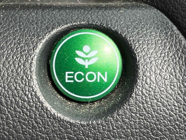 Ｎ－ＢＯＸカスタム Ｇ・Ｌパッケージ　ＥＴＣ　バックカメラ　両側電動スライドドア　ナビ　オートライト　ＨＩＤ　スマートキー　アイドリングストップ　電動格納ミラー　ベンチシート　ＣＶＴ　盗難防止システム　ＡＢＳ　ＥＳＣ　ＣＤ　ＤＶＤ再生（8枚目）