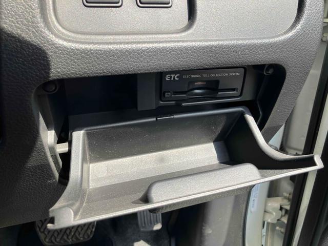 セレナ ハイウェイスターＧ　Ｓ－ＨＶアドバンスドセーフティ　ＥＴＣ　全周囲カメラ　ナビ　ＴＶ　クリアランスソナー　オートクルーズコントロール　レーンアシスト　衝突被害軽減システム　両側電動スライドドア　オートライト　スマートキー　アイドリングストップ（9枚目）