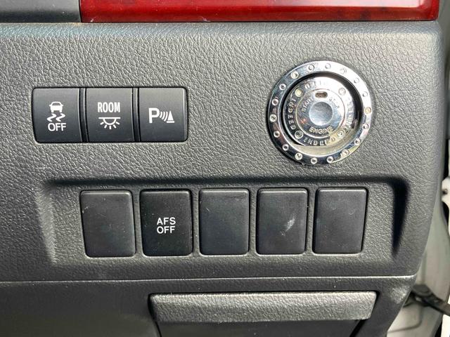 �N���A�����X�\�i�[�t���Ȃ̂ŏ�Q�����Z���T�[�Ŋ��m���A�h���C�o�[�ɏՓ˂̊댯��m�点�Ă���܂���