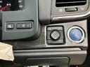 クラウンハイブリッド アスリートＳ　ＥＴＣ　オートクルーズコントロール　バックカメラ　ＴＶ　アルミホイール　ＨＩＤ　サンルーフ　ＣＶＴ　シートヒーター　スマートキー　アイドリングストップ　電動格納ミラー　盗難防止システム　パワーシート（7枚目）