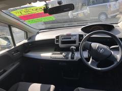 毎回座るフロントシート。運転席は必ず使用する部分ですので、座り心地が重要です！ 2