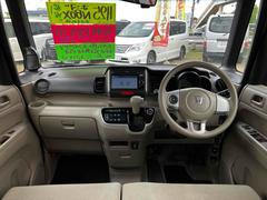 毎回座るフロントシート。運転席は必ず使用する部分ですので、座り心地が重要です！ 2