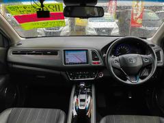 運転者にとっては日々使用することとなる運転席です。運転席が快適だと運転に集中することができますね。 2