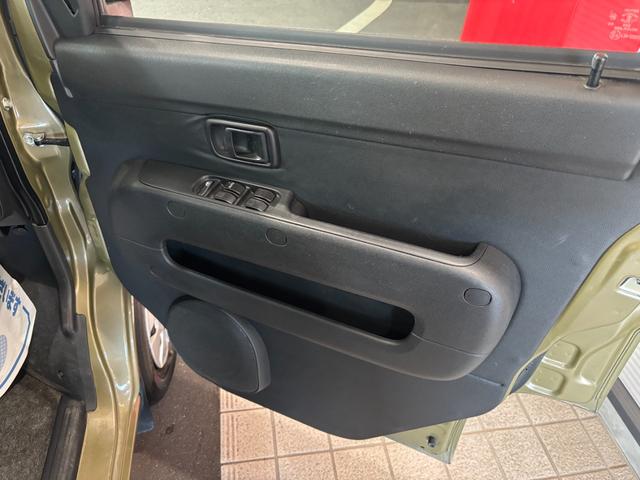 ハイゼットカーゴ デッキバンＧ　ＳＡＩＩＩ　ＬＥＤヘッドライト・スマートアシスト・キーレス・ＥＴＣ・ＣＤ（4枚目）