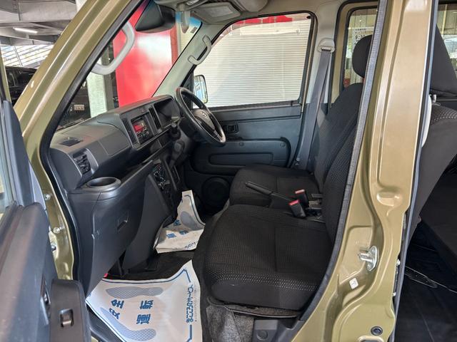 ハイゼットカーゴ デッキバンＧ　ＳＡＩＩＩ　ＬＥＤヘッドライト・スマートアシスト・キーレス・ＥＴＣ・ＣＤ（5枚目）