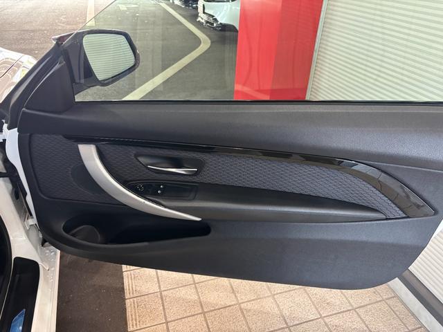 4シリーズ ナビ・CD・DVD・BT・Bカメラ・ETC・AW・スマートキー・Pシート・HID(16枚目)