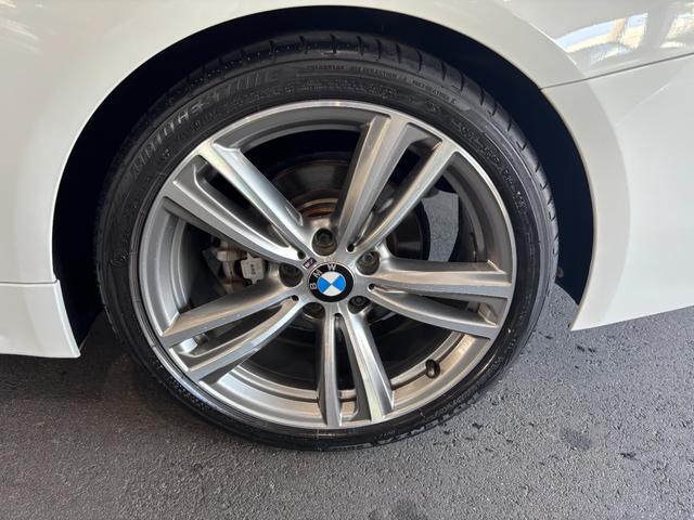 4シリーズ ナビ・CD・DVD・BT・Bカメラ・ETC・AW・スマートキー・Pシート・HID(17枚目)