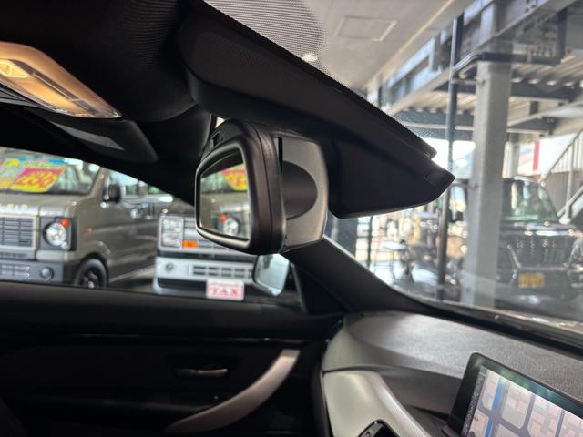 4シリーズ ナビ・CD・DVD・BT・Bカメラ・ETC・AW・スマートキー・Pシート・HID(25枚目)