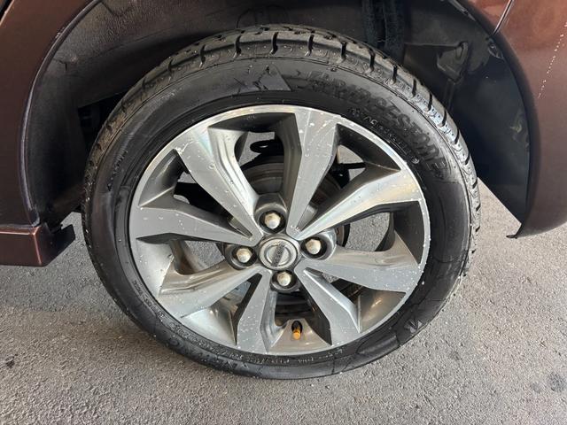 デイズルークス ハイウェイスター　ターボ　ナビ・ＴＶ・ＣＤ・ＤＶＤ・ＢＴ・ＥＴＣ・アラウンドビュー・インテリキー・両側パワースライド・ＡＷ（4枚目）