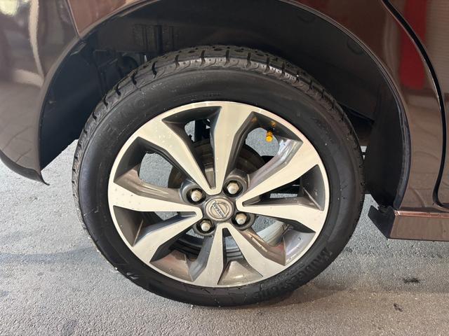 デイズルークス ハイウェイスター　ターボ　ナビ・ＴＶ・ＣＤ・ＤＶＤ・ＢＴ・ＥＴＣ・アラウンドビュー・インテリキー・両側パワースライド・ＡＷ（18枚目）