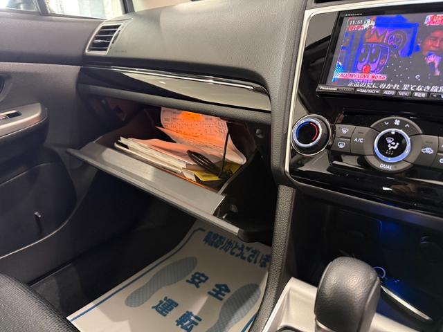 レヴォーグ １．６ＧＴアイサイト　Ｓスタイル　ナビ・ＴＶ・ＣＤ・ＤＶＤ・ＢＴ・ＥＴＣ・ドラレコ・バックカメラ・ＡＷ（9枚目）