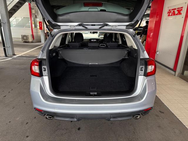 レヴォーグ １．６ＧＴアイサイト　Ｓスタイル　ナビ・ＴＶ・ＣＤ・ＤＶＤ・ＢＴ・ＥＴＣ・ドラレコ・バックカメラ・ＡＷ（17枚目）