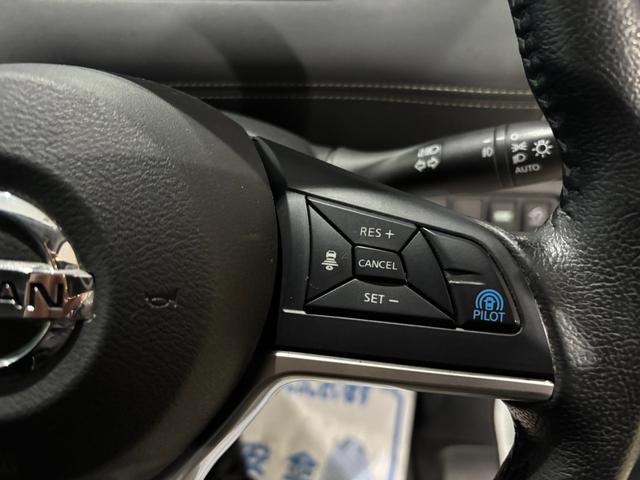 セレナ ハイウェイスター プロパイロットエディション 10インチナビ・フルセグ・CD・DVD・BT・フリップダウン・バックカメラ・両側パワースライド・インテリキー・ETC・AW(8枚目)