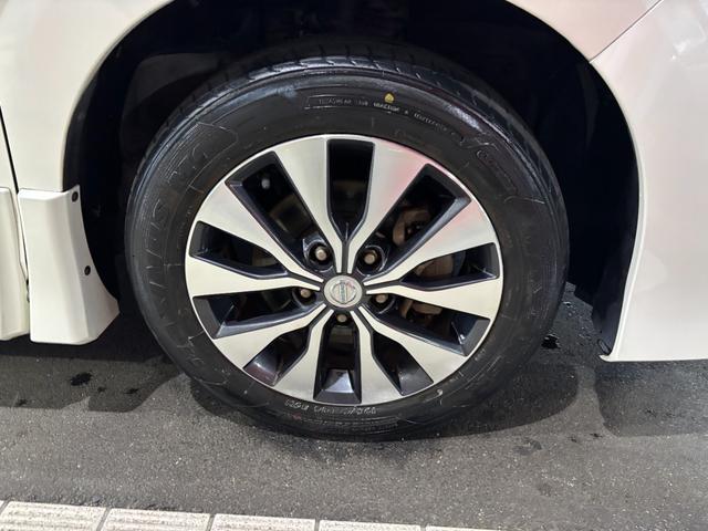 セレナ ハイウェイスター プロパイロットエディション 10インチナビ・フルセグ・CD・DVD・BT・フリップダウン・バックカメラ・両側パワースライド・インテリキー・ETC・AW(12枚目)