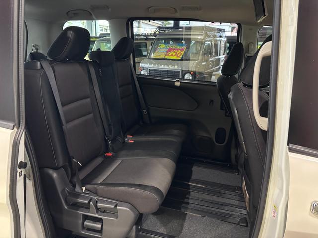 セレナ ハイウェイスター プロパイロットエディション 10インチナビ・フルセグ・CD・DVD・BT・フリップダウン・バックカメラ・両側パワースライド・インテリキー・ETC・AW(13枚目)