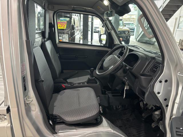 キャリイトラック ＫＣエアコン・パワステ　ＰＳ・ＰＷ・５速ＭＴ・セーフティサポート・キーレス・４ＷＤ（11枚目）