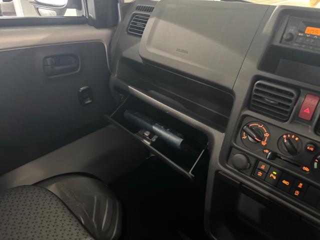 キャリイトラック ＫＣエアコン・パワステ　ＰＳ・ＰＷ・５速ＭＴ・セーフティサポート・キーレス・４ＷＤ（21枚目）