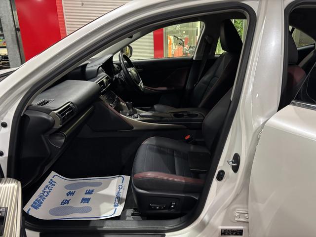 �Ԃɂ���Ă̓X�g�b�N���[�h�ɒu���Ă��邱�Ƃ�����܂��̂ŁA�����X�̑O�Ɏ��O�ɂ��A�����������܂��ƍK���ł��B