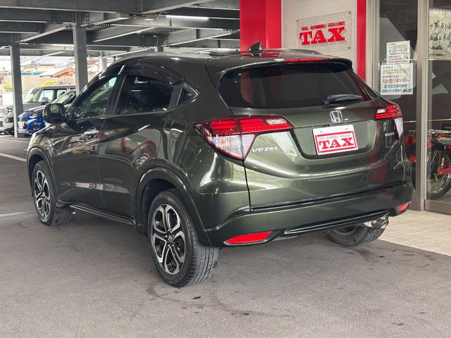 ヴェゼル ハイブリッドＺ　ナビ・ワンセグ・ＣＤ・ＤＶＤ・ＢＴ・バックカメラ・ＥＴＣ・シートヒーター・スマートキー・ＬＥＤヘッドライト・クルコン・ソナー・パドルシフト・ＡＷ・シティーブレーキ（3枚目）