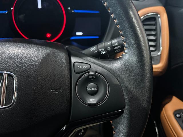 ヴェゼル ハイブリッドＺ　ナビ・ワンセグ・ＣＤ・ＤＶＤ・ＢＴ・バックカメラ・ＥＴＣ・シートヒーター・スマートキー・ＬＥＤヘッドライト・クルコン・ソナー・パドルシフト・ＡＷ・シティーブレーキ（16枚目）