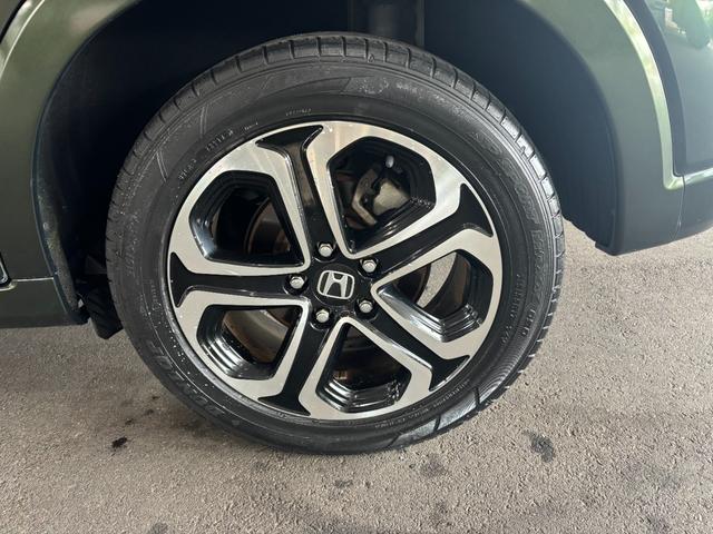 ヴェゼル ハイブリッドＺ　ナビ・ワンセグ・ＣＤ・ＤＶＤ・ＢＴ・バックカメラ・ＥＴＣ・シートヒーター・スマートキー・ＬＥＤヘッドライト・クルコン・ソナー・パドルシフト・ＡＷ・シティーブレーキ（24枚目）