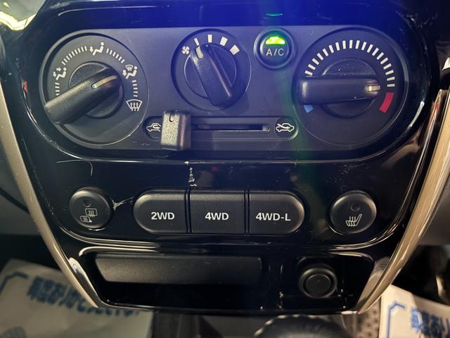 ジムニー ランドベンチャー　ナビ・ワンセグ・ＣＤ・レザーシート・ＡＷ・シートヒーター・キーレス・フォグ（10枚目）