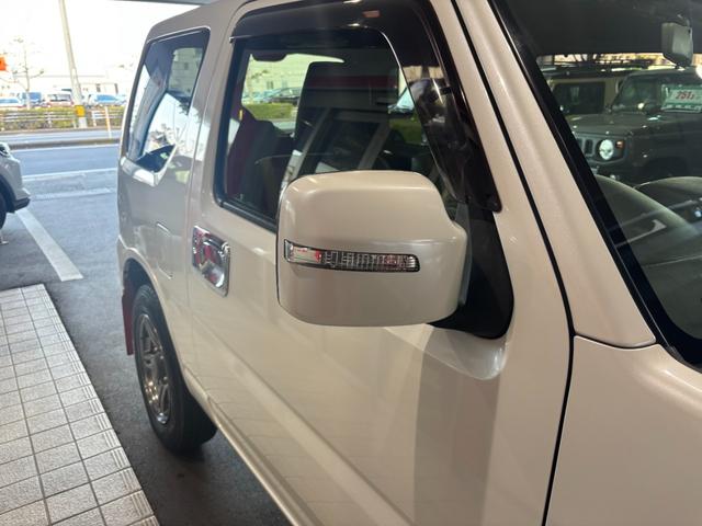 ジムニー ランドベンチャー　ナビ・ワンセグ・ＣＤ・レザーシート・ＡＷ・シートヒーター・キーレス・フォグ（18枚目）