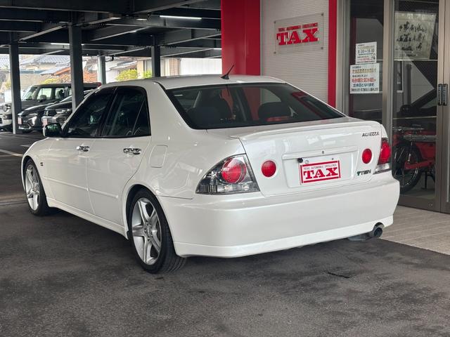 �̔������łȂ��A�s�`�w����ł͔����≺���ɂ��͂����Ă���܂��I���肾���ł����C�y�ɂ����k�������B