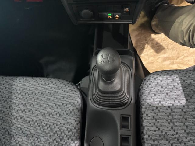 キャリイトラック ＫＣ　セーフティサポート・ＬＥＤヘッドライト・キーレス・アイドリングストップ・ソナー（13枚目）