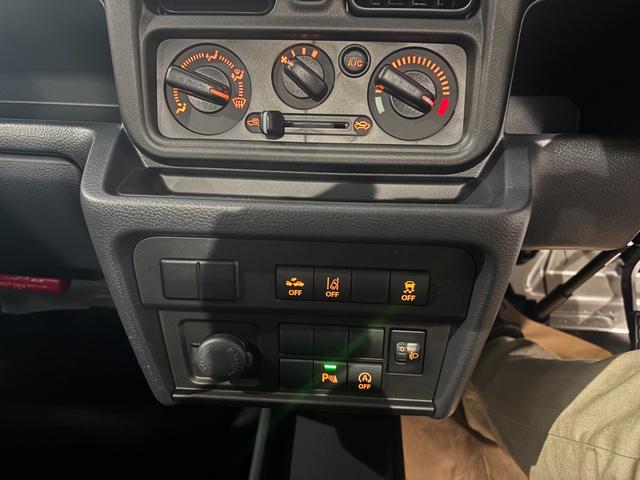 キャリイトラック ＫＣ　セーフティサポート・ＬＥＤヘッドライト・キーレス・アイドリングストップ・ソナー（5枚目）