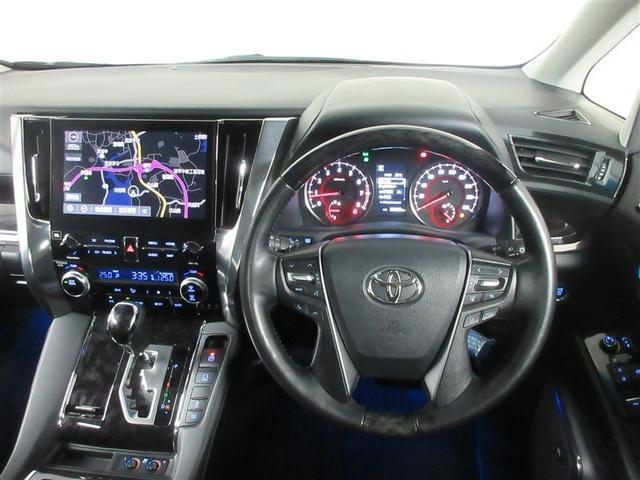 アルファード ２．５Ｓ　Ｃパッケージ　サンルーフ　フルセグ　ＤＶＤナビ　ＤＶＤ再生　バックカメラ　衝突被害軽減システム　ＥＴＣ　ドラレコ　両側電動スライド　ＬＥＤヘッドランプ　乗車定員７人　３列シート　フルエアロ（7枚目）