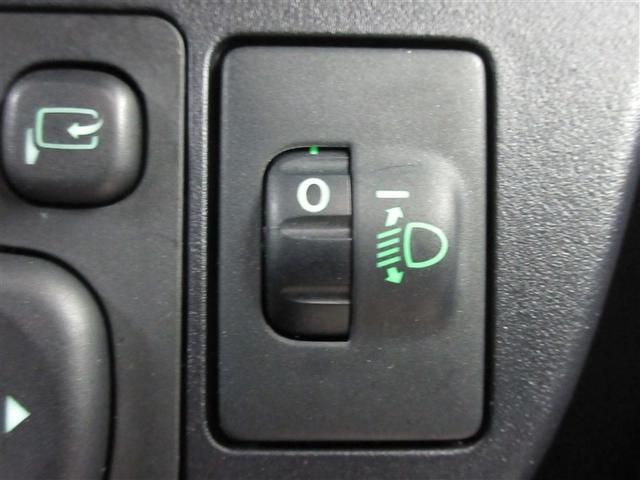 アクア クロスオーバー　フルセグ　メモリーナビ　ＤＶＤ再生　バックカメラ　衝突被害軽減システム　ＥＴＣ　ＬＥＤヘッドランプ　記録簿（19枚目）