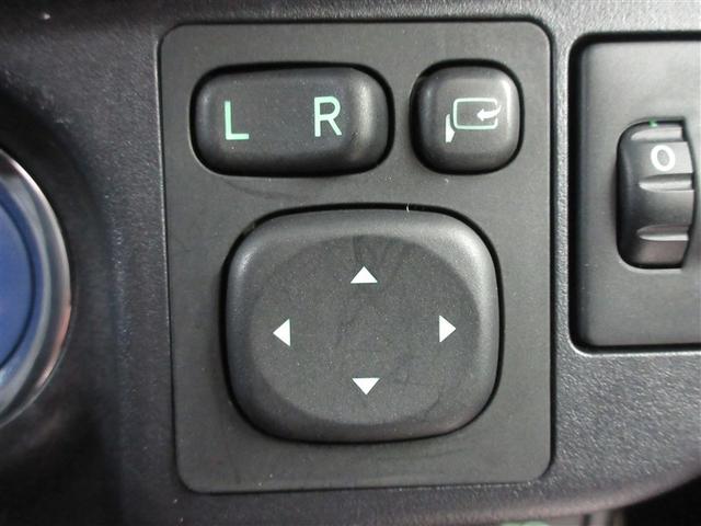 アクア クロスオーバー　フルセグ　メモリーナビ　ＤＶＤ再生　バックカメラ　衝突被害軽減システム　ＥＴＣ　ＬＥＤヘッドランプ　記録簿（20枚目）