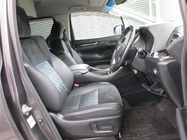 �X�e�A�����O�X�C�b�`�@�X�e�A�����O������������ɑ���ł���̂ŁA�^�]�ɏW���ł��܂��B