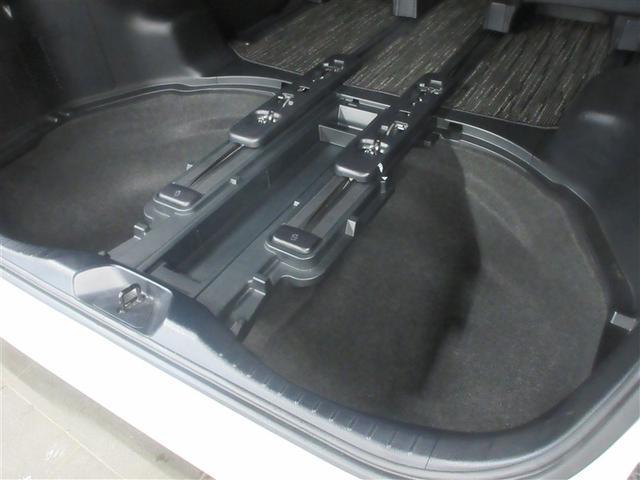 アルファード ２．５Ｓ　タイプゴールド　サンルーフ　フルセグ　バックカメラ　衝突被害軽減システム　ＥＴＣ　ドラレコ　両側電動スライド　ＬＥＤヘッドランプ　乗車定員７人　３列シート（41枚目）