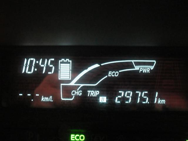 アクア Ｇ　Ｇ’ｓ　フルセグ　メモリーナビ　ＤＶＤ再生　バックカメラ　衝突被害軽減システム　ＥＴＣ　ＬＥＤヘッドランプ（11枚目）